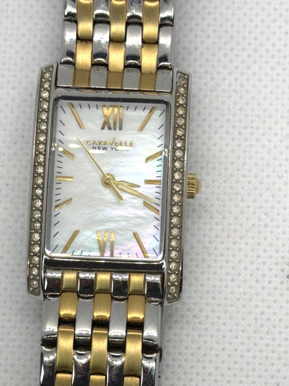 Caravelle New York Ladies Watch Box Tags Extra Links Parts Repair Non-Working - Picture 9 of 16